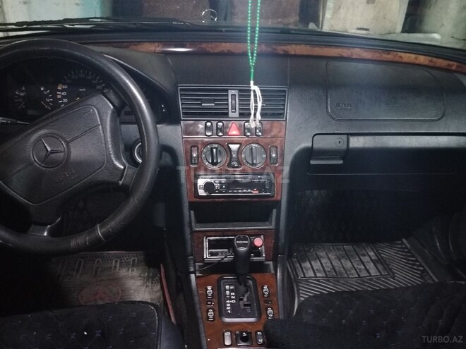 Mercedes C 200 1999, 250,000 km - 2.0 л - Ağdam