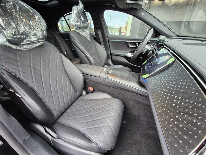 Mercedes E 350 e-12