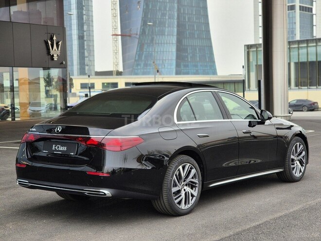 Mercedes E 350 e-5