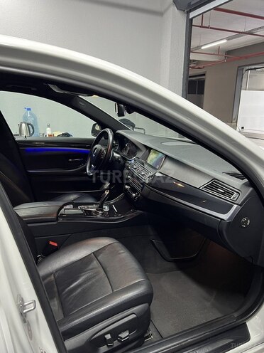 BMW 520 2013, 204,000 km - 2.0 l - Bakı