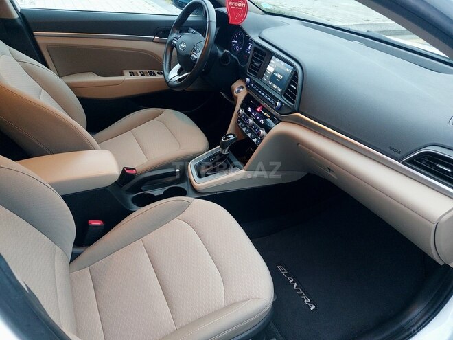 Hyundai Elantra 2018, 101,389 km - 2.0 l - Bakı