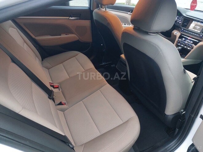 Hyundai Elantra 2018, 101,389 km - 2.0 l - Bakı