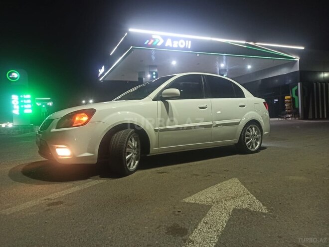 Kia Rio 2010, 320,000 km - 1.4 l - Sabirabad
