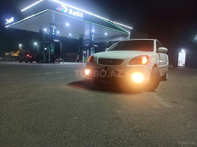 Kia Rio 2010, 320,000 km - 1.4 l - Sabirabad