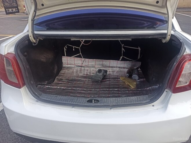 Kia Rio 2010, 320,000 km - 1.4 l - Sabirabad