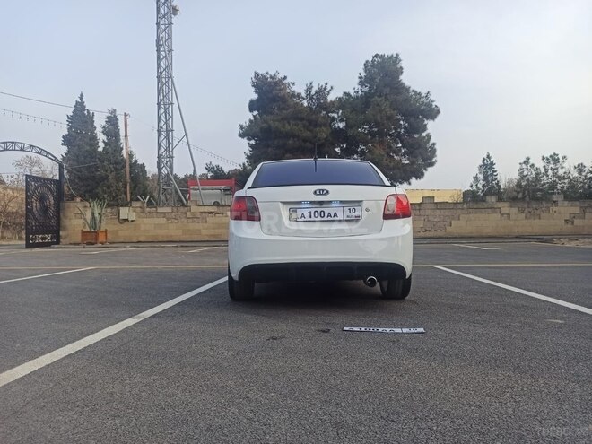 Kia Rio 2010, 320,000 km - 1.4 l - Sabirabad