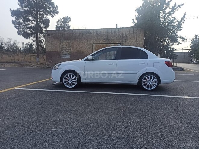 Kia Rio 2010, 320,000 km - 1.4 l - Sabirabad