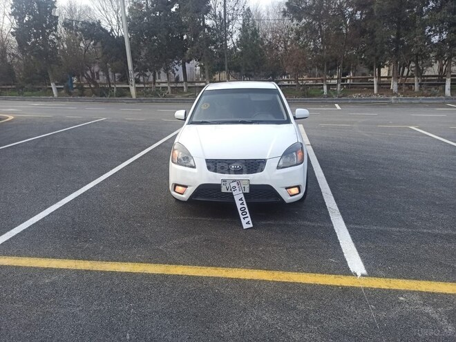 Kia Rio 2010, 320,000 km - 1.4 l - Sabirabad