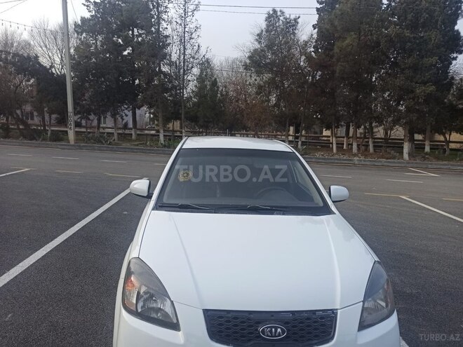 Kia Rio 2010, 320,000 km - 1.4 l - Sabirabad