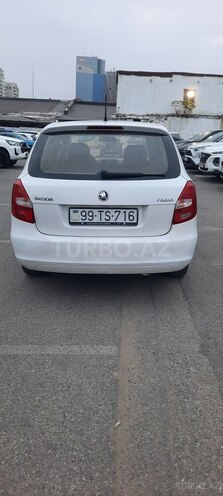 Skoda Fabia 2013, 418,300 km - 1.2 л - Bakı