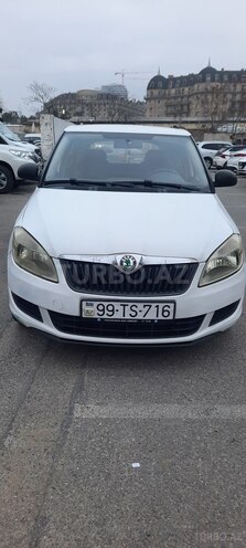 Skoda Fabia 2013, 418,300 km - 1.2 л - Bakı