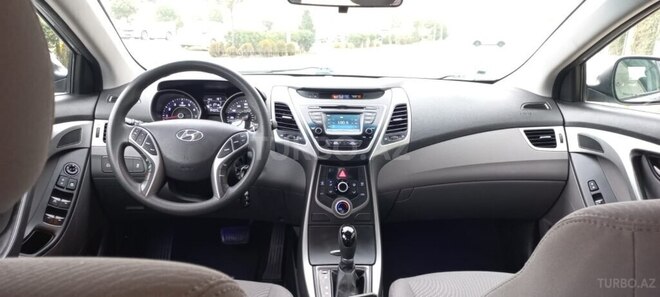 Hyundai Elantra 2015, 94,020 km - 1.8 l - Bakı