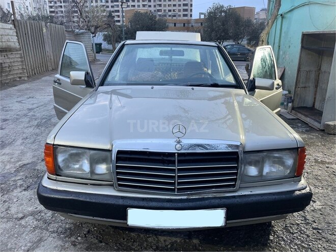 Mercedes 190 1990, 134,673 km - 2.0 l - Bakı