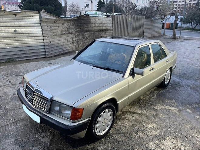 Mercedes 190 1990, 134,673 km - 2.0 l - Bakı