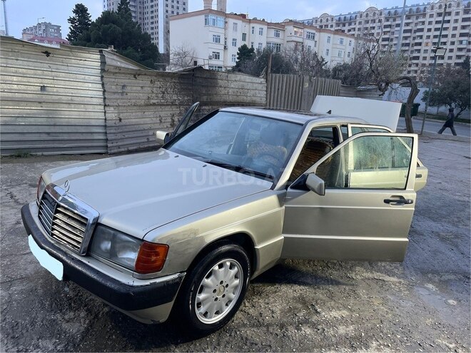 Mercedes 190 1990, 134,673 km - 2.0 l - Bakı