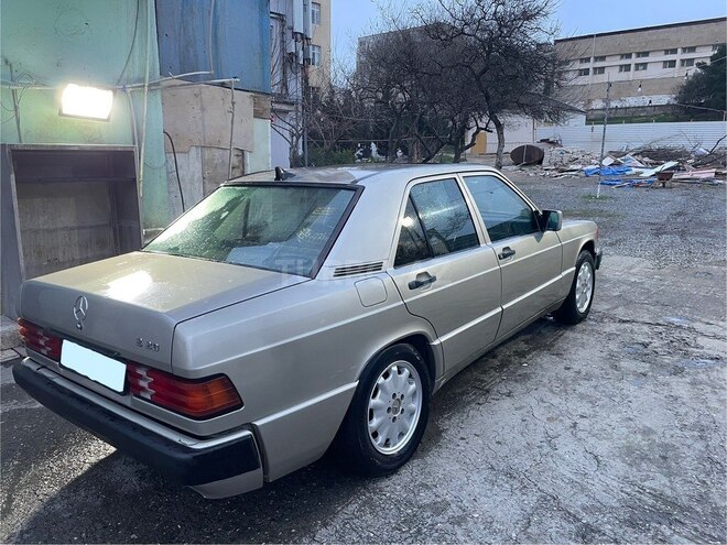 Mercedes 190 1990, 134,673 km - 2.0 l - Bakı