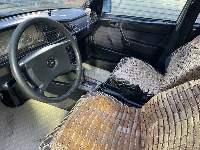 Mercedes 190 1990, 134,673 km - 2.0 l - Bakı
