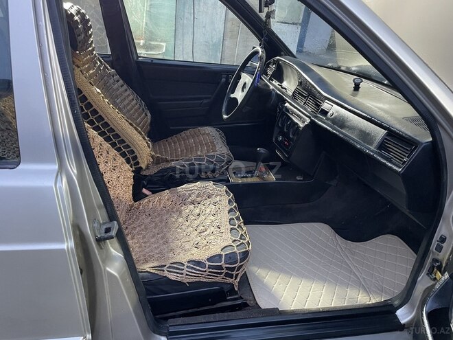 Mercedes 190 1990, 134,673 km - 2.0 l - Bakı