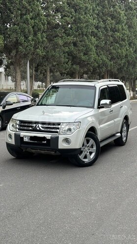 Mitsubishi Pajero 2007, 240,000 km - 3.8 l - Bakı