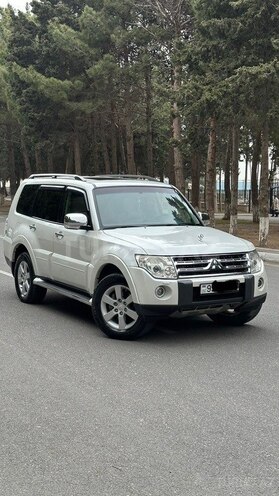 Mitsubishi Pajero 2007, 240,000 km - 3.8 l - Bakı