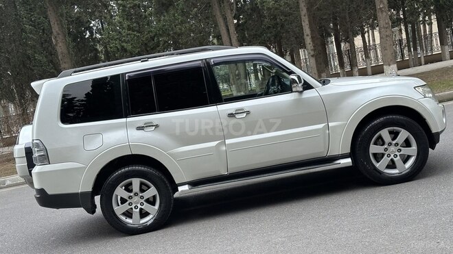 Mitsubishi Pajero 2007, 240,000 km - 3.8 l - Bakı