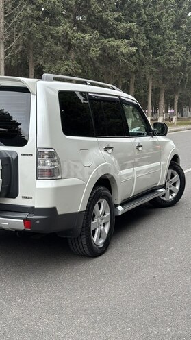 Mitsubishi Pajero 2007, 240,000 km - 3.8 l - Bakı