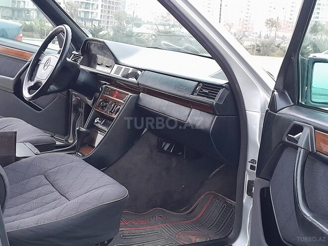 Mercedes E 200 1994, 348,213 km - 2.0 l - Sumqayıt