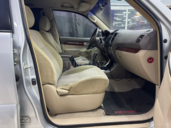 Toyota Land Cruiser Prado-3