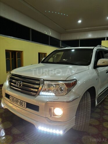 Toyota Land Cruiser-2