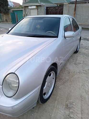 Mercedes E 220 d 2001, 470,000 km - 2.2 л - Bakı