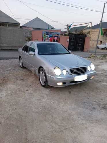 Mercedes E 220 d 2001, 470,000 km - 2.2 л - Bakı