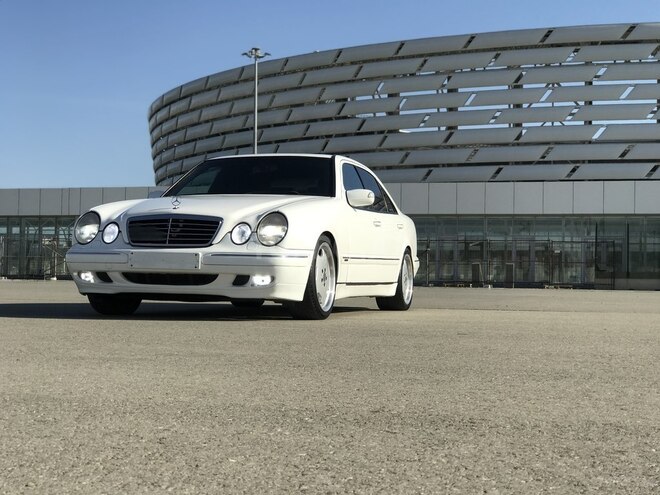 Mercedes E 320 2000, 288,328 km - 3.2 l - Bakı