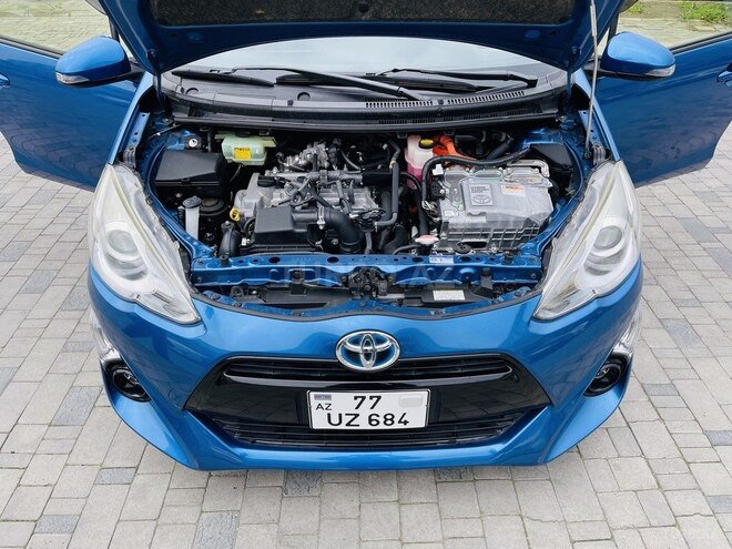 Toyota Aqua-17