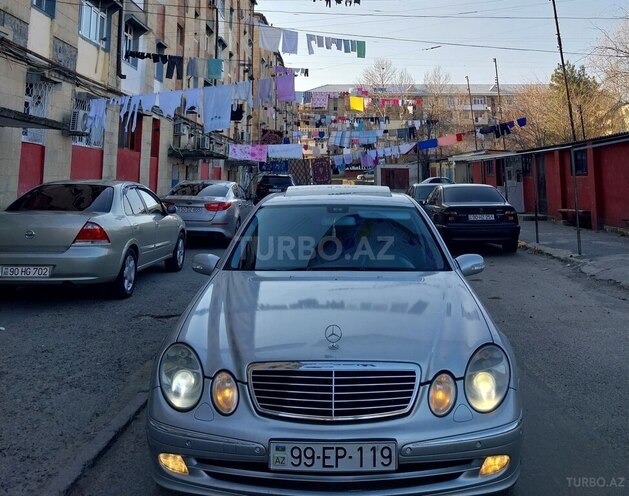 Mercedes E 260 2004, 296,852 km - 2.6 l - Bakı