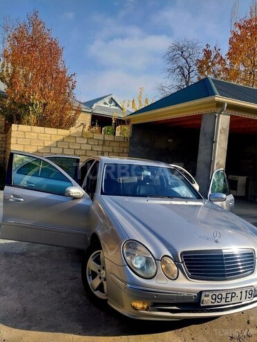 Mercedes E 260 2004, 296,852 km - 2.6 l - Bakı