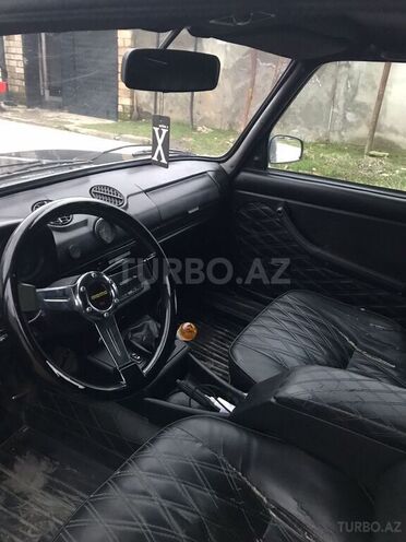 LADA (VAZ) 21011 1992, 90,000 km - 1.5 l - Xudat