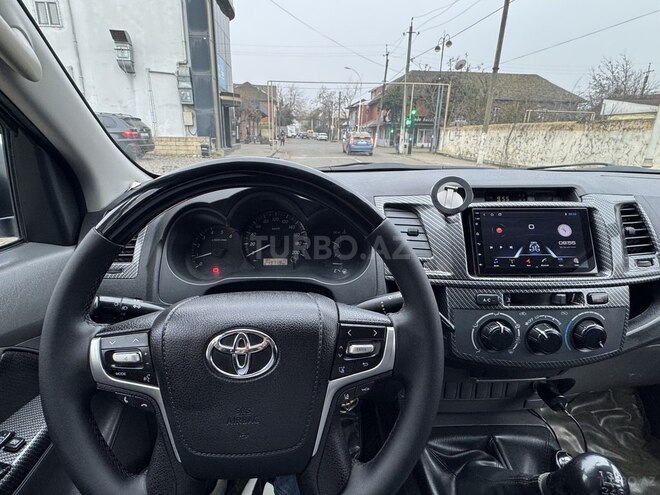 Toyota Hilux 2013, 249,719 km - 2.5 l - Astara