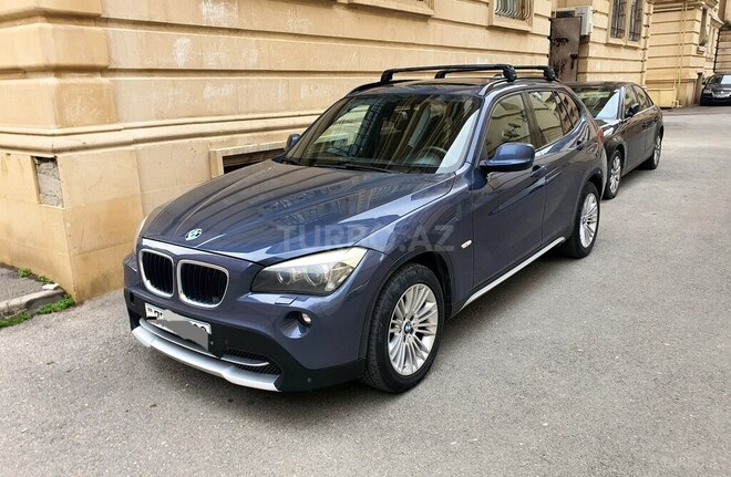 BMW X1 2011, 300,000 km - 2.0 л - Bakı