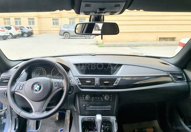 BMW X1 2011, 300,000 km - 2.0 л - Bakı