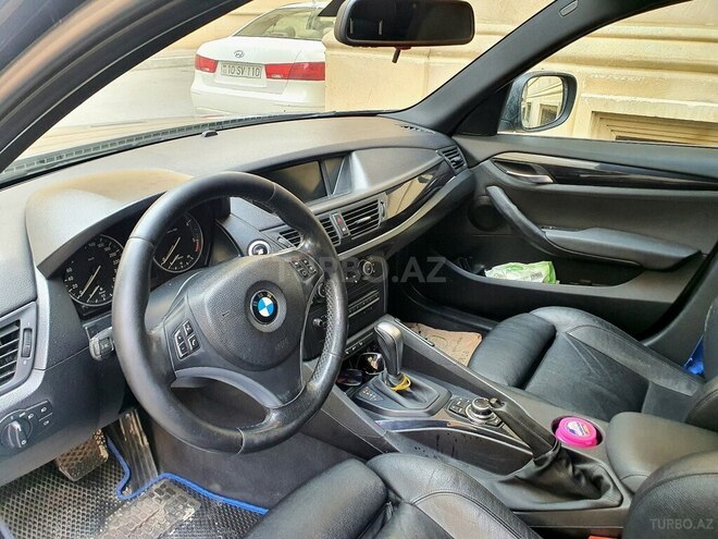BMW X1 2011, 300,000 km - 2.0 л - Bakı