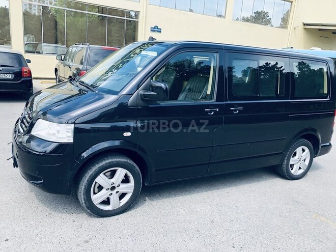 Volkswagen Multivan 2010, 61,041 km - 3.2 l - Sumqayıt