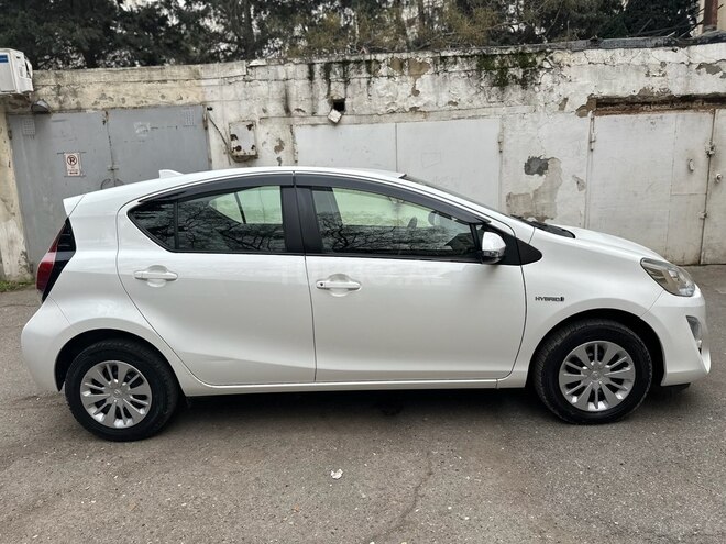 Toyota Aqua 2016, 34,200 km - 1.5 l - Bakı