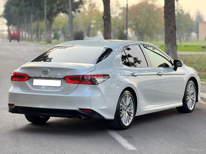 Toyota Camry 2018, 130,000 km - 2.5 l - Bakı