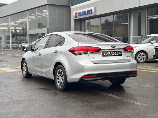 Kia K3 2016, 220,000 km - 1.6 l - Bakı