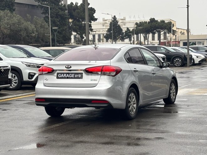 Kia K3 2016, 220,000 km - 1.6 l - Bakı