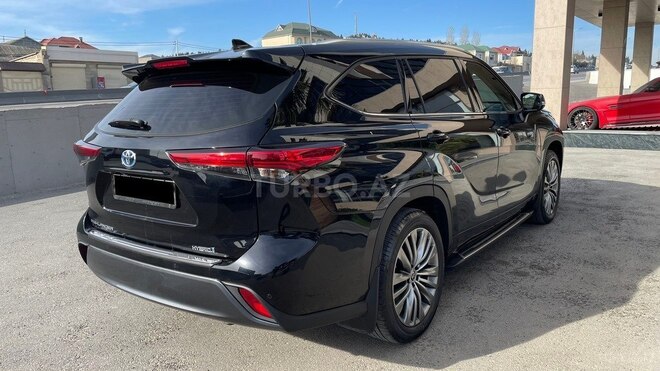 Toyota Highlander-4