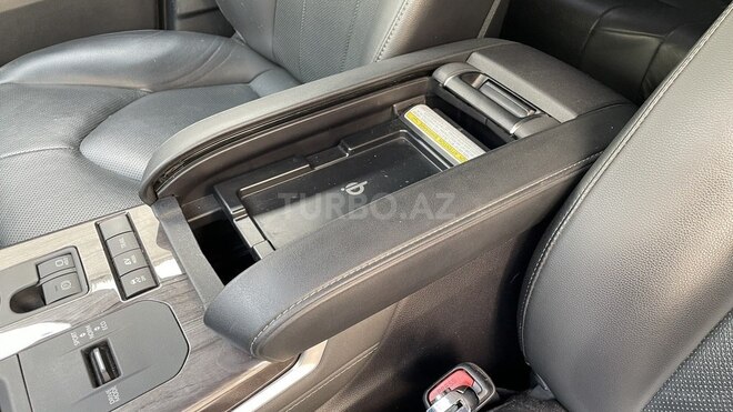 Toyota Highlander-13
