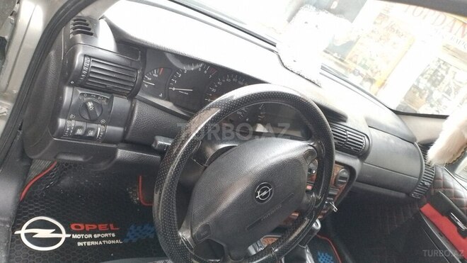 Opel Omega 1996, 200,000 km - 2.0 l - Bakı