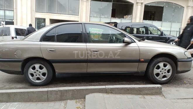 Opel Omega 1996, 200,000 km - 2.0 l - Bakı