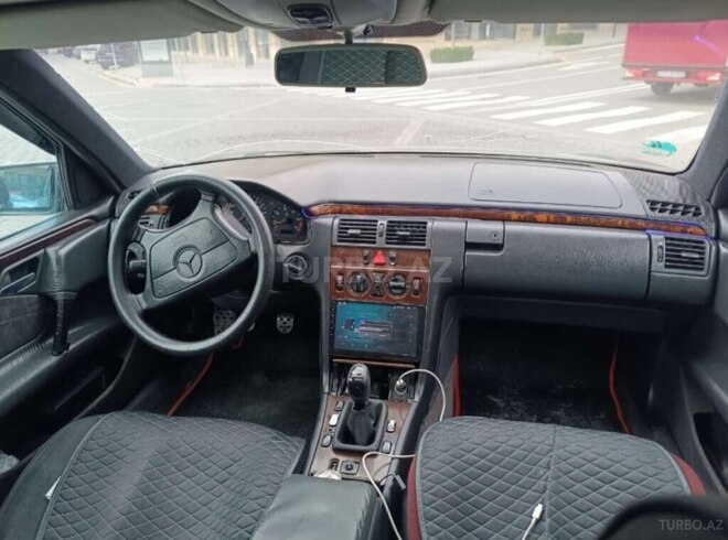 Mercedes E 220 d 1997, 254,600 km - 2.2 l - Sumqayıt